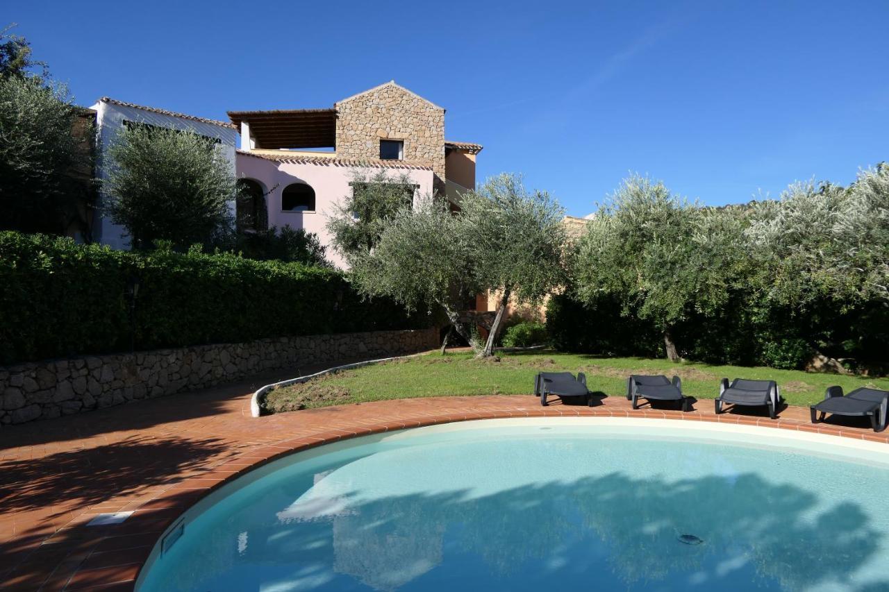 Residence Con Piscina A Liscia Di Vacca, 350 Mt Dal Mare, 3 Km Da Porto Cervo ภายนอก รูปภาพ